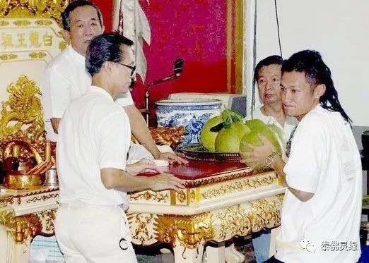 泰国白龙王，神一般的存在